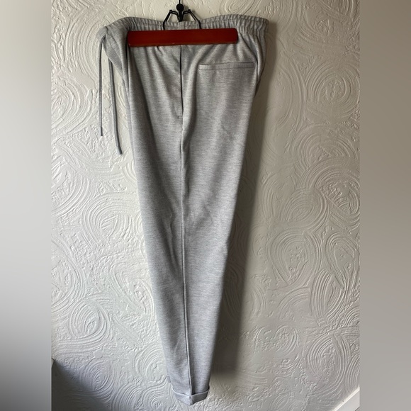 Zara men’s large track pants, narrow leg with cuff, in soft heather grey. - Picture 4 of 5